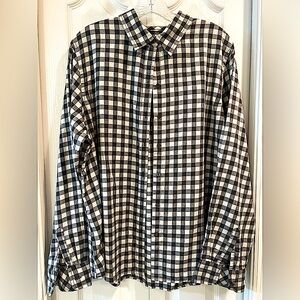 Banana Republic Soft Wash Shirt Button Down Black White Plaid Long Sleeve Shirt
